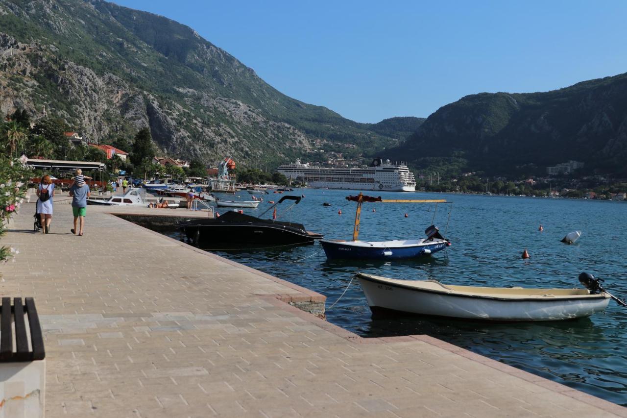 Apartment Sandrita Kotor Eksteriør billede
