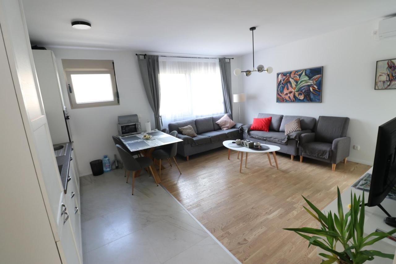 Apartment Sandrita Kotor Eksteriør billede