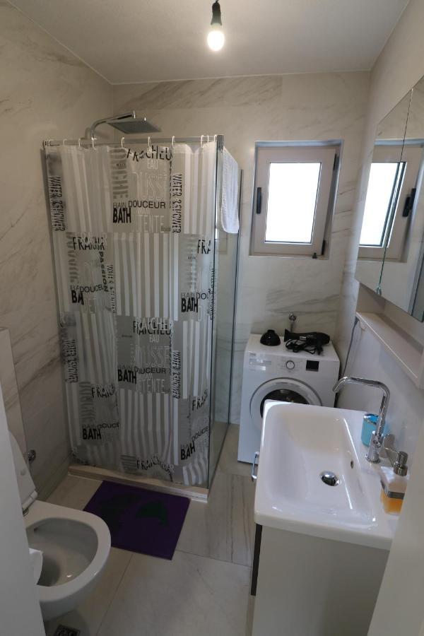 Apartment Sandrita Kotor Eksteriør billede