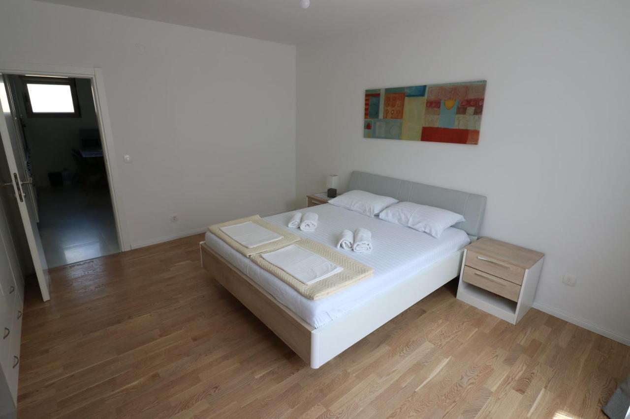 Apartment Sandrita Kotor Eksteriør billede